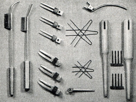 Рис. 54. Варианты круглого стержня, зажимы для волос и шпильки