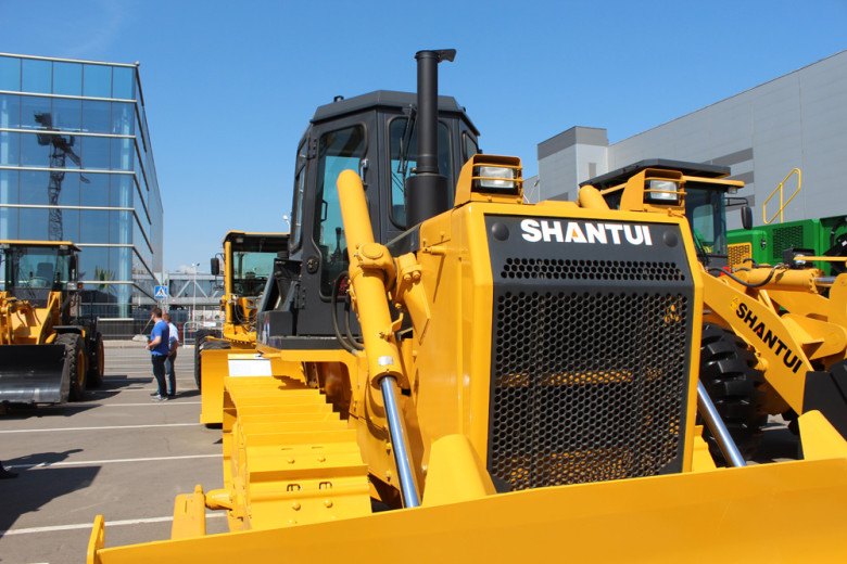 Бульдозер Shantui SD22