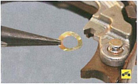 Замена колодок стояночного тормоза