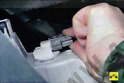Nissan Almera Classic. СНЯТИЕ, РАЗБОРКА И УСТАНОВКА БАМПЕРОВ. СНЯТИЕ, РАЗБОРКА И УСТАНОВКА ПЕРЕДНЕГО БАМПЕРА