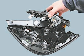 Замена ламп Opel Astra h